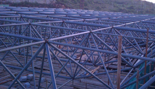 南康概述网架加工公司对网架保温隔热的办法